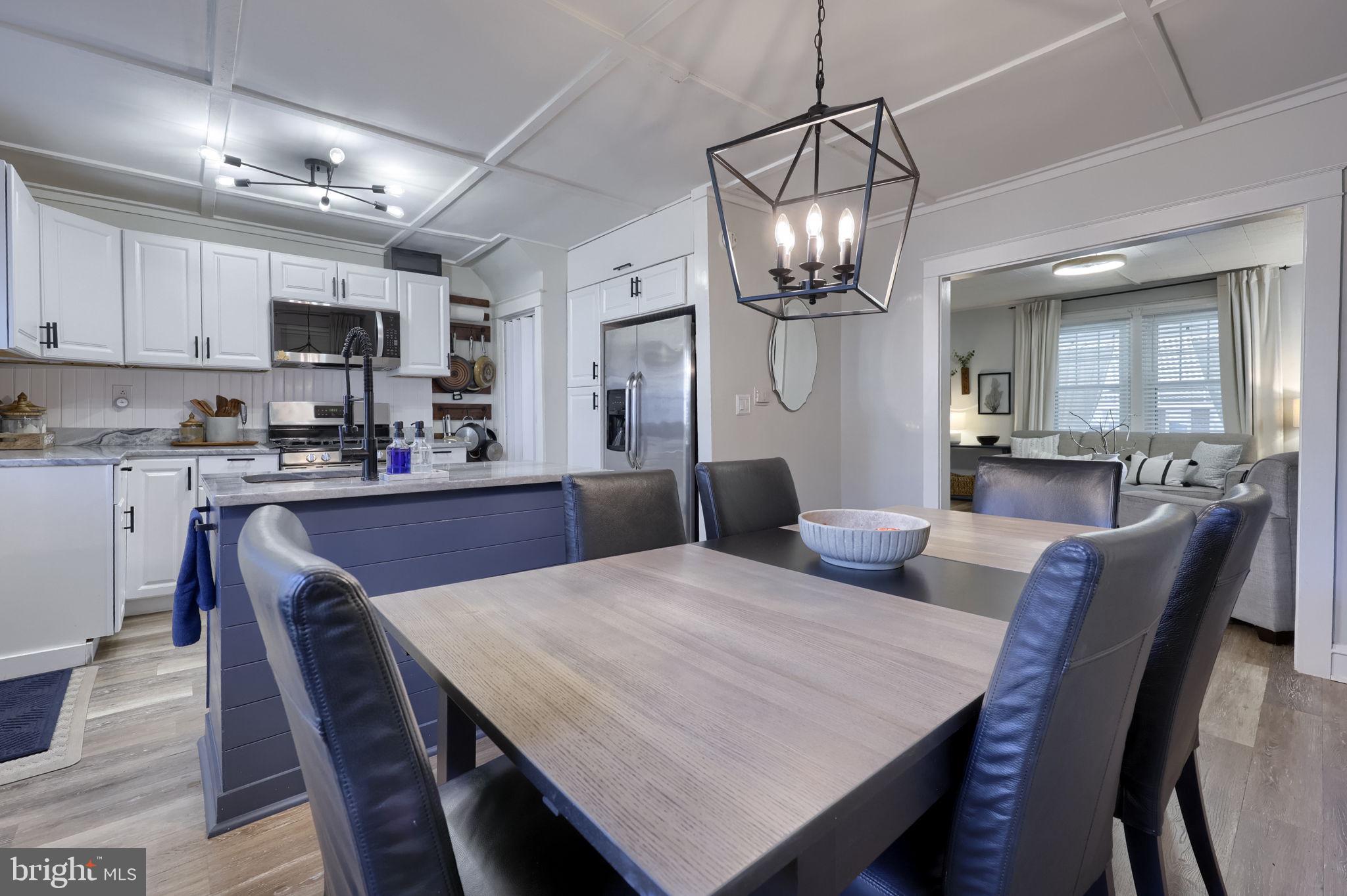 827 3RD STREET