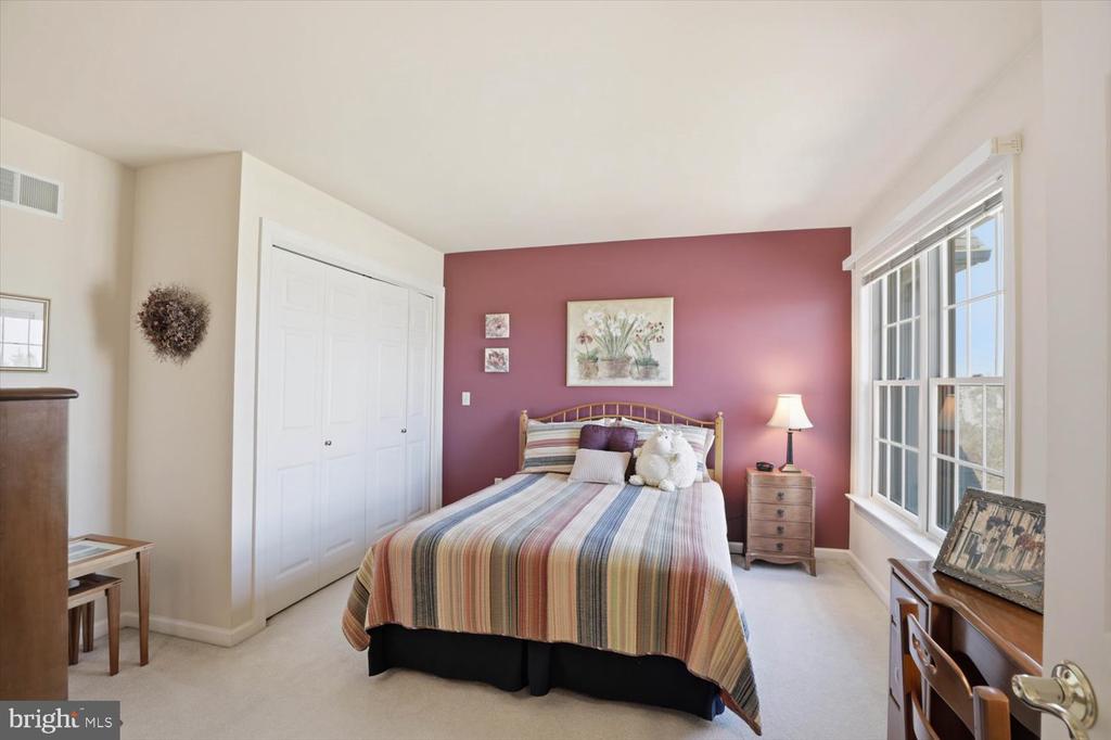 314 COUNTRY MEADOWS DRIVE