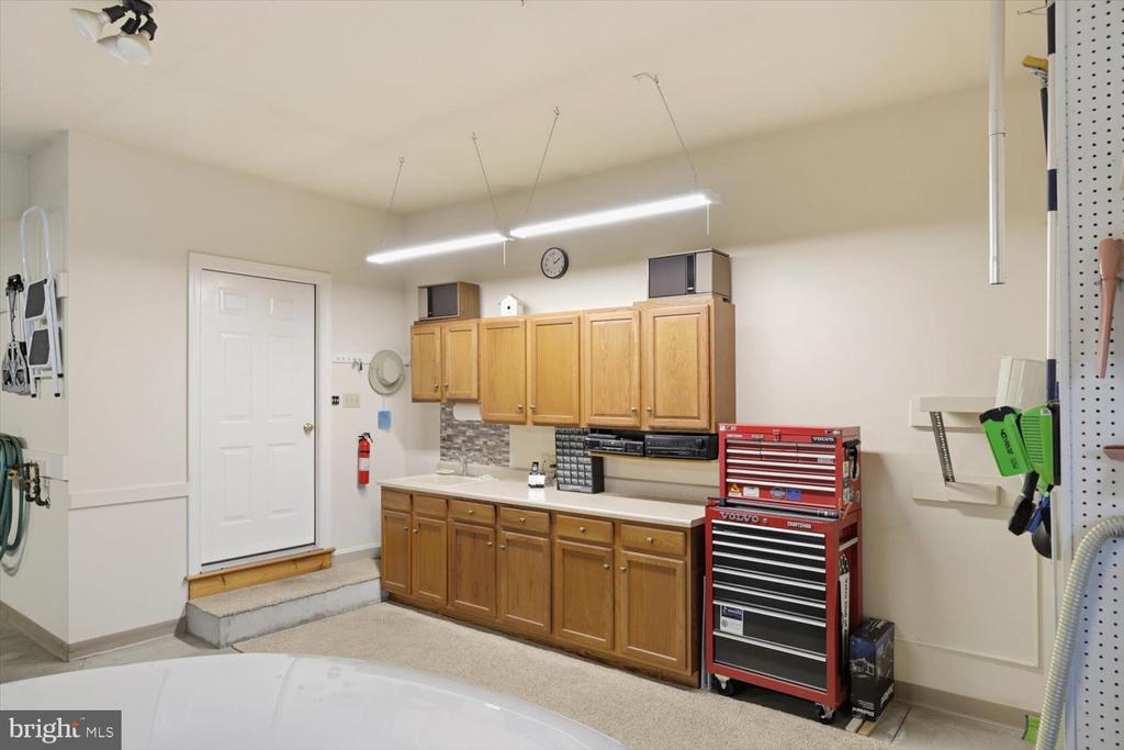314 COUNTRY MEADOWS DRIVE