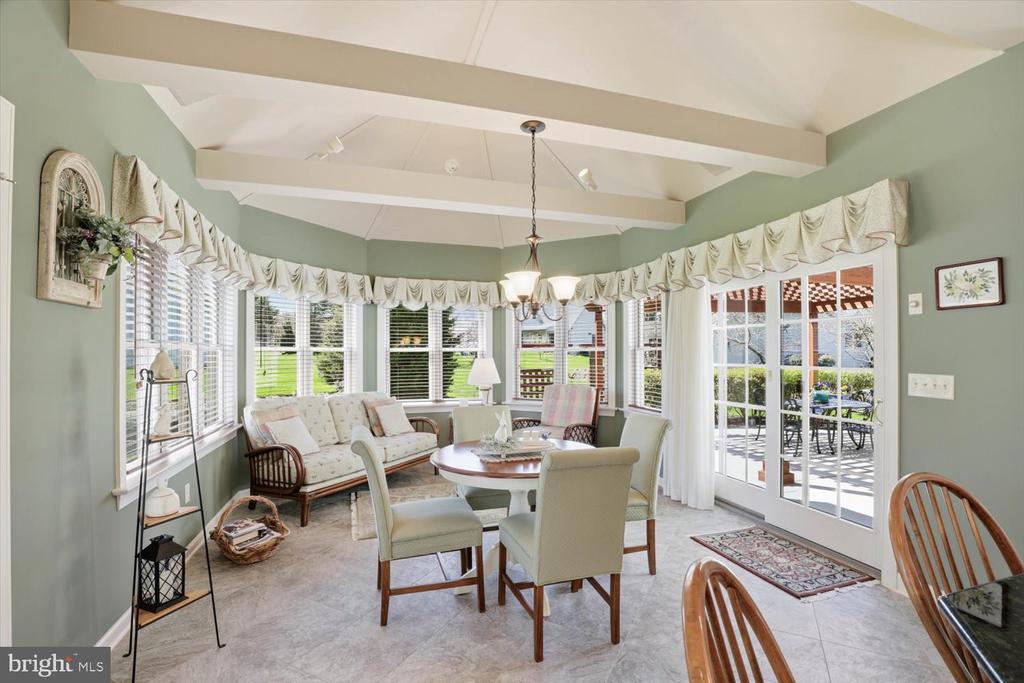 314 COUNTRY MEADOWS DRIVE
