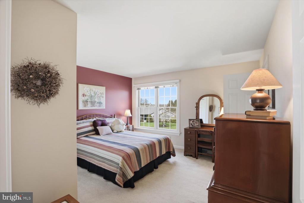 314 COUNTRY MEADOWS DRIVE