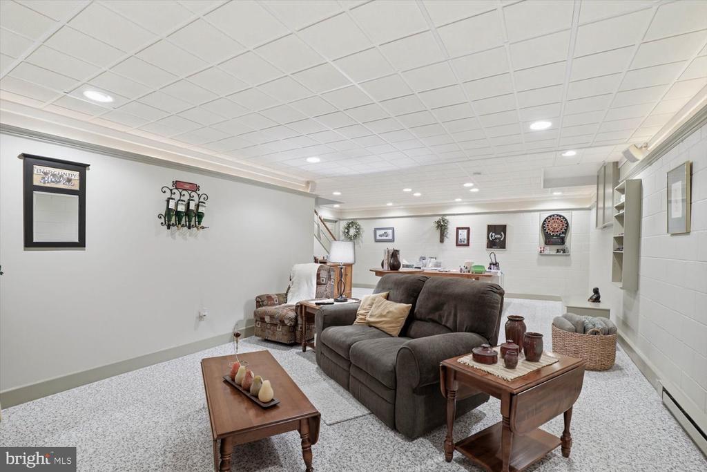 314 COUNTRY MEADOWS DRIVE