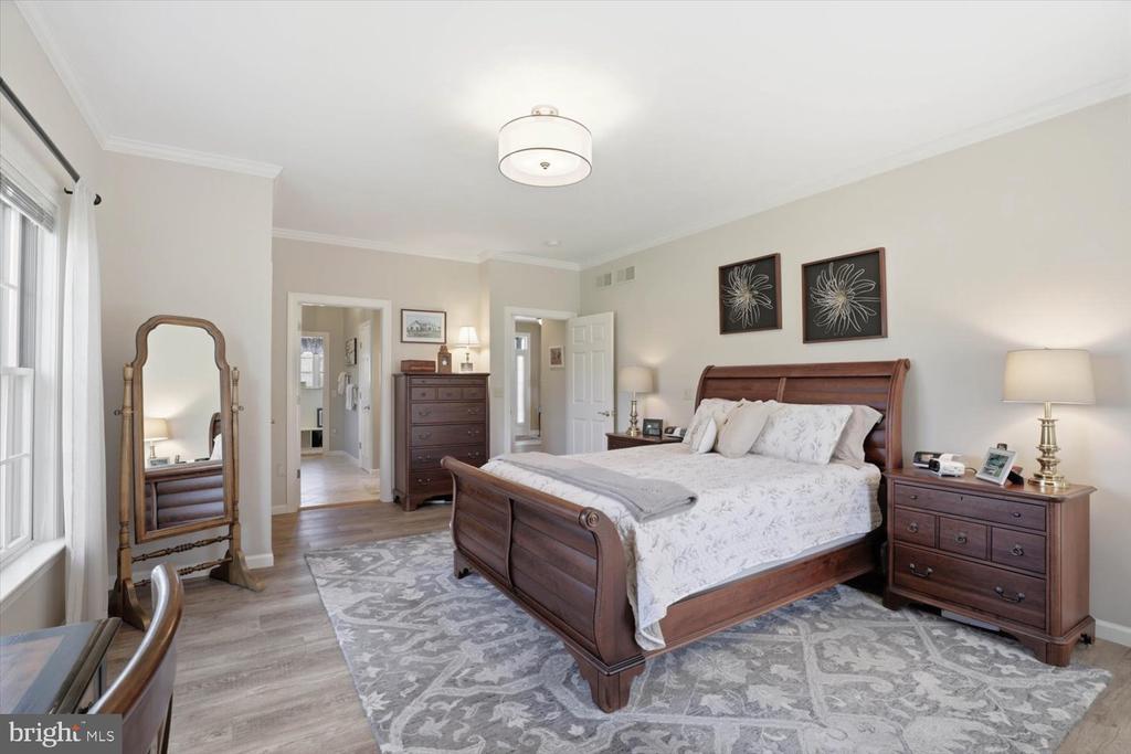 314 COUNTRY MEADOWS DRIVE