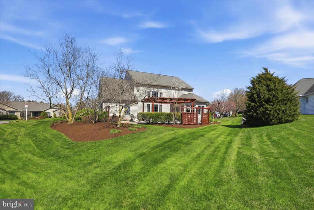 314 COUNTRY MEADOWS DRIVE