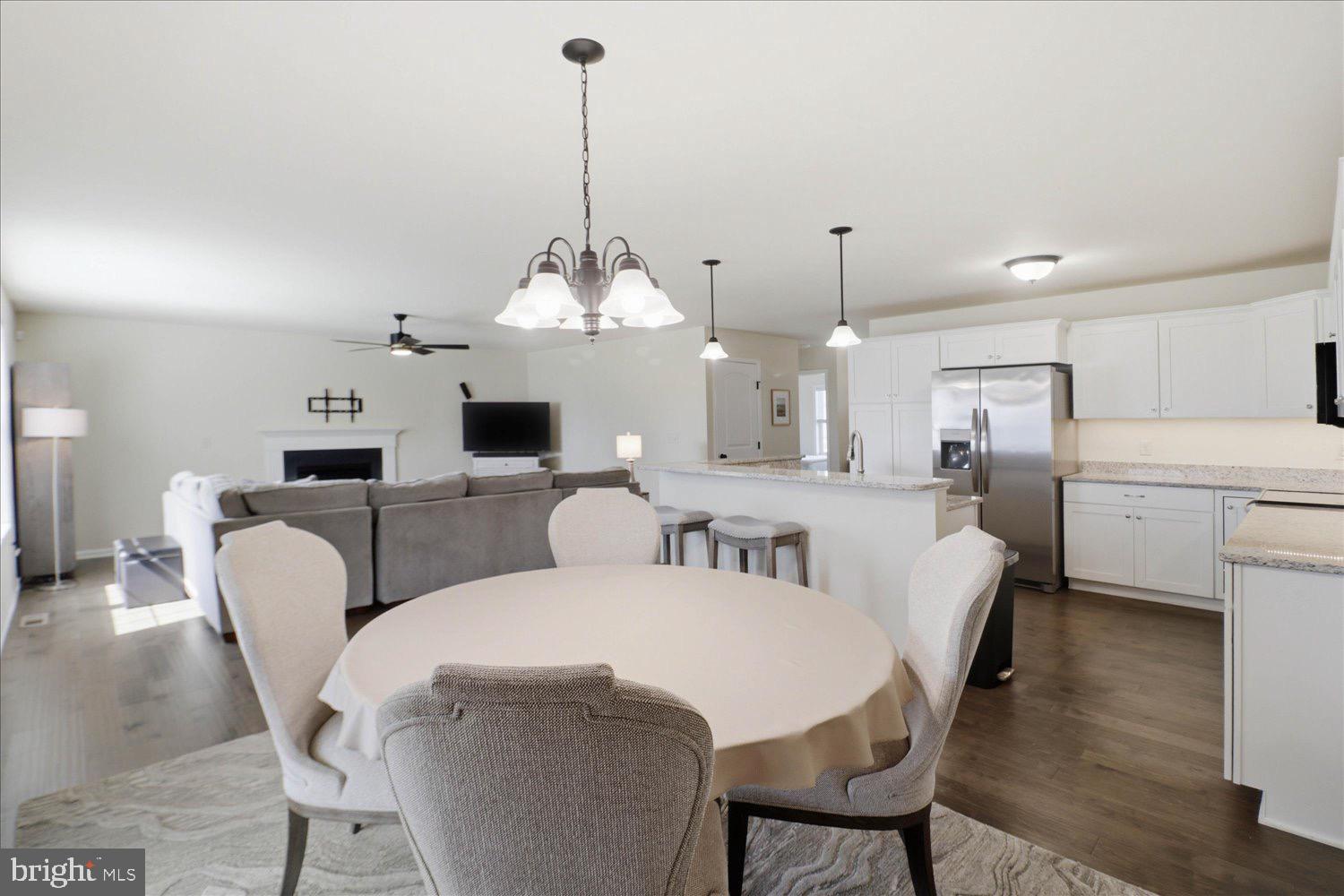 122 CREEKSIDE DRIVE