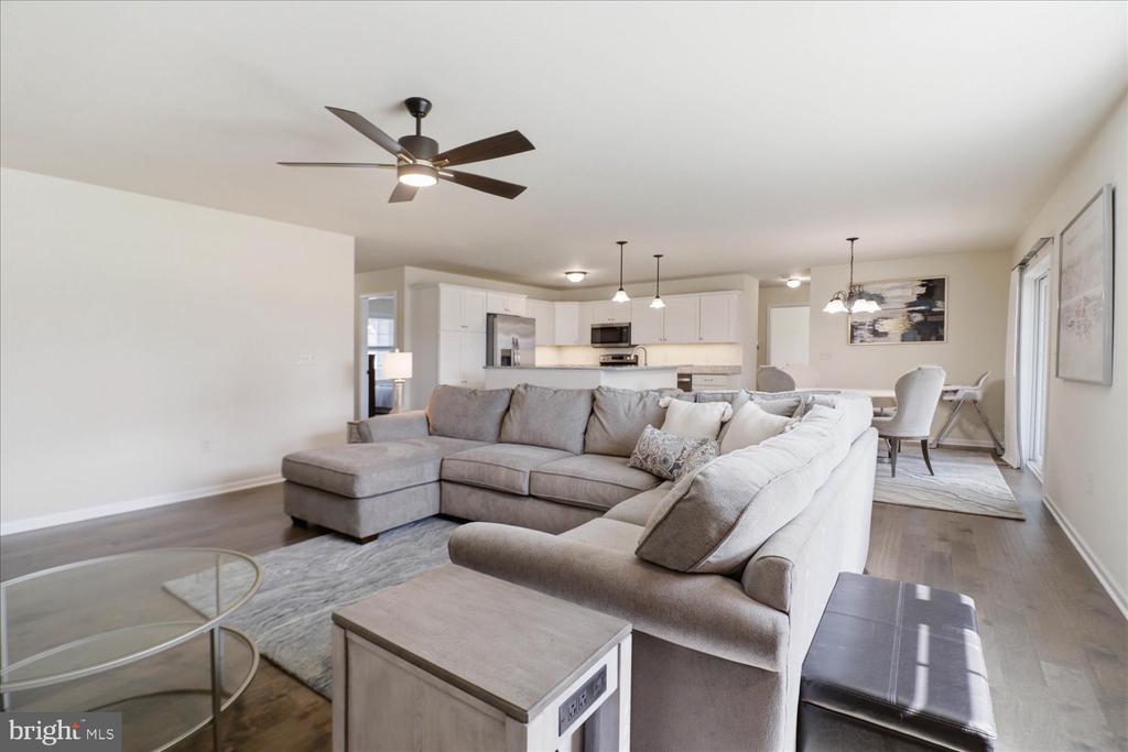 122 CREEKSIDE DRIVE
