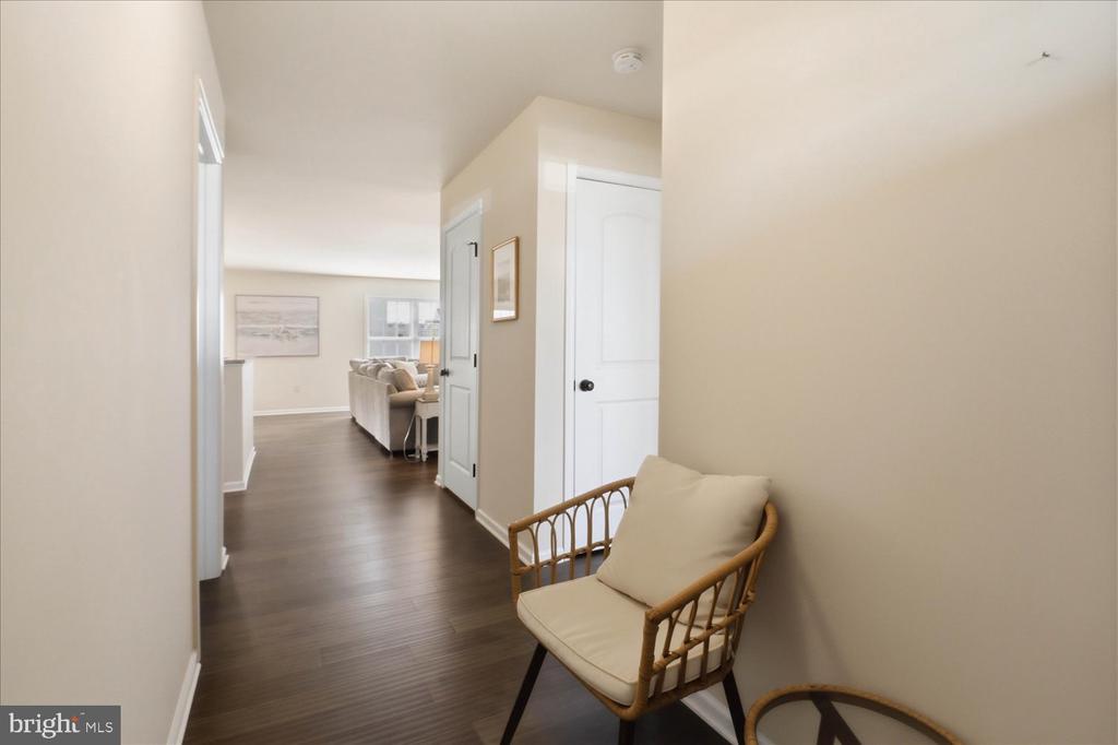 122 CREEKSIDE DRIVE