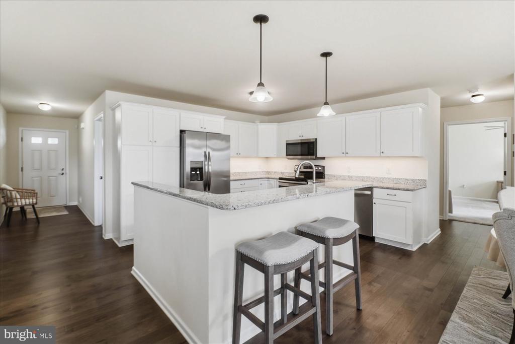 122 CREEKSIDE DRIVE