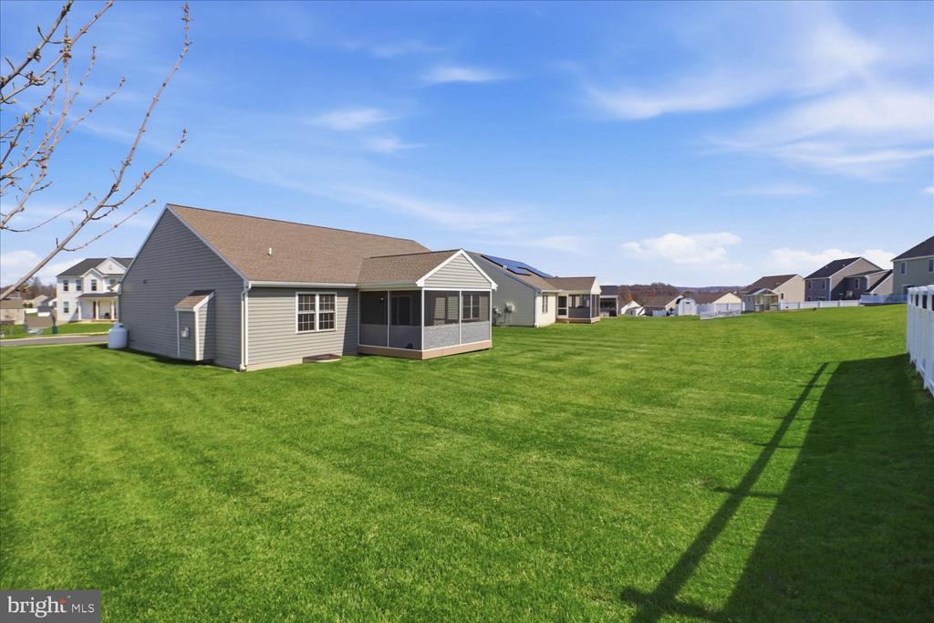 122 CREEKSIDE DRIVE