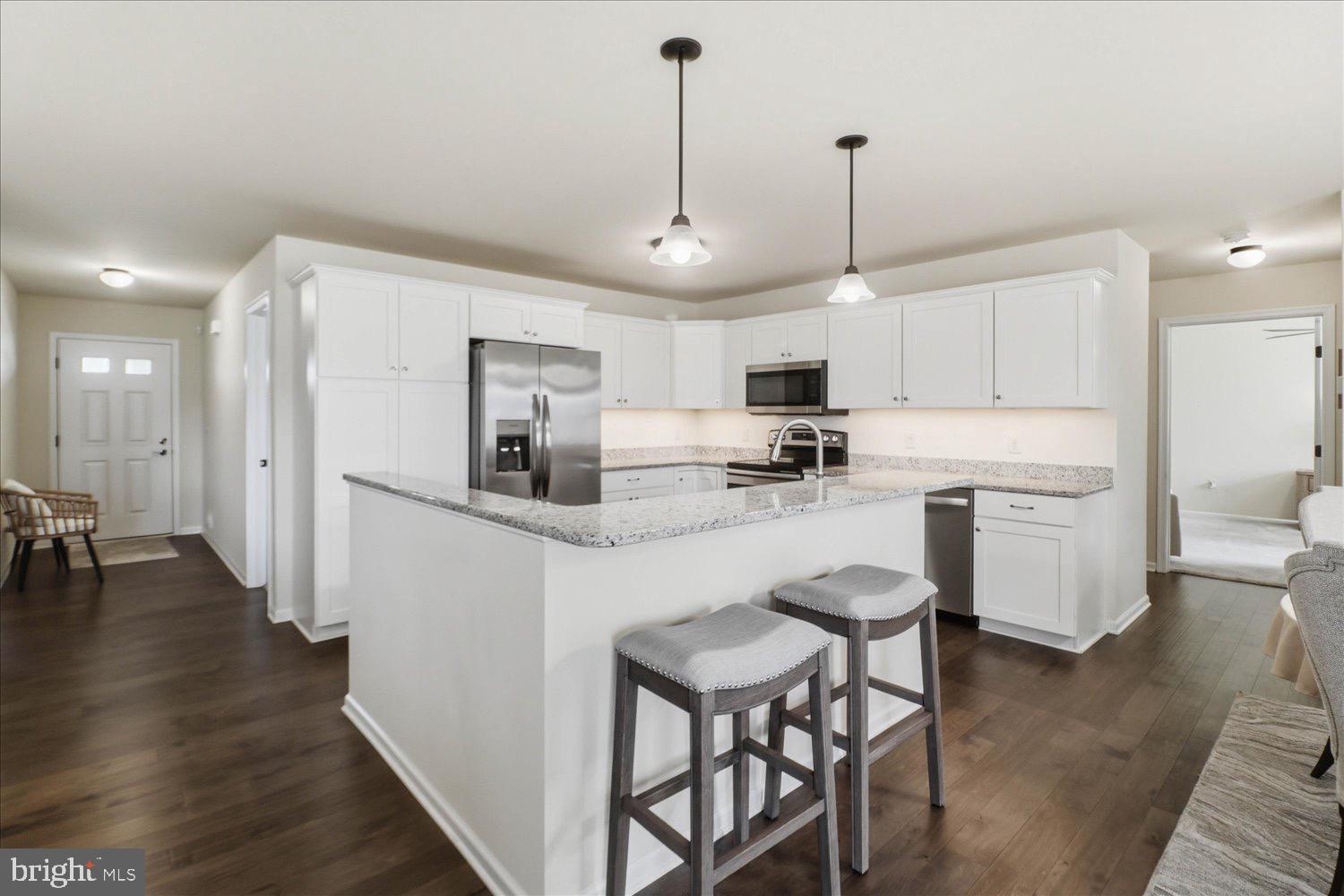 122 CREEKSIDE DRIVE