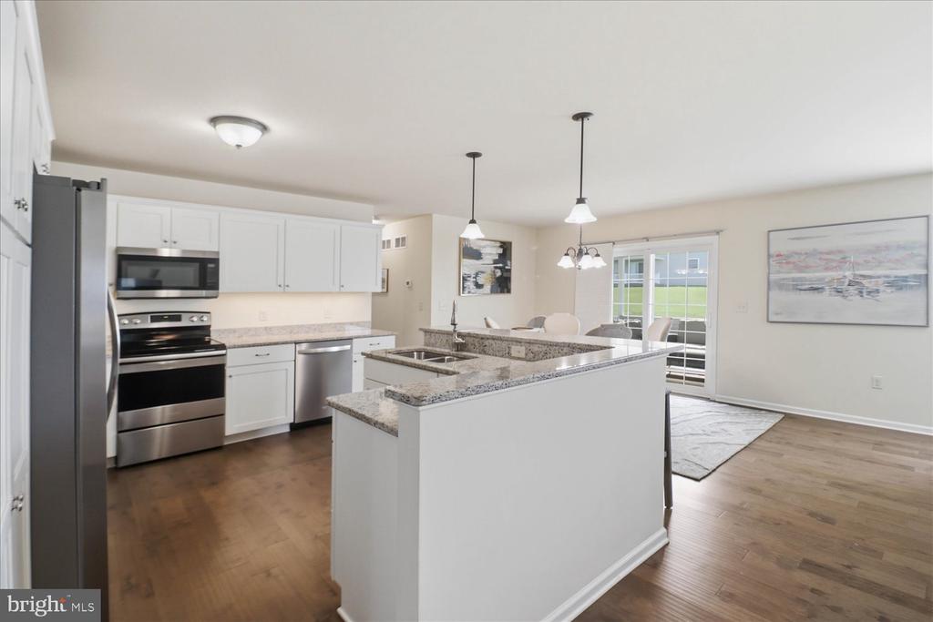 122 CREEKSIDE DRIVE