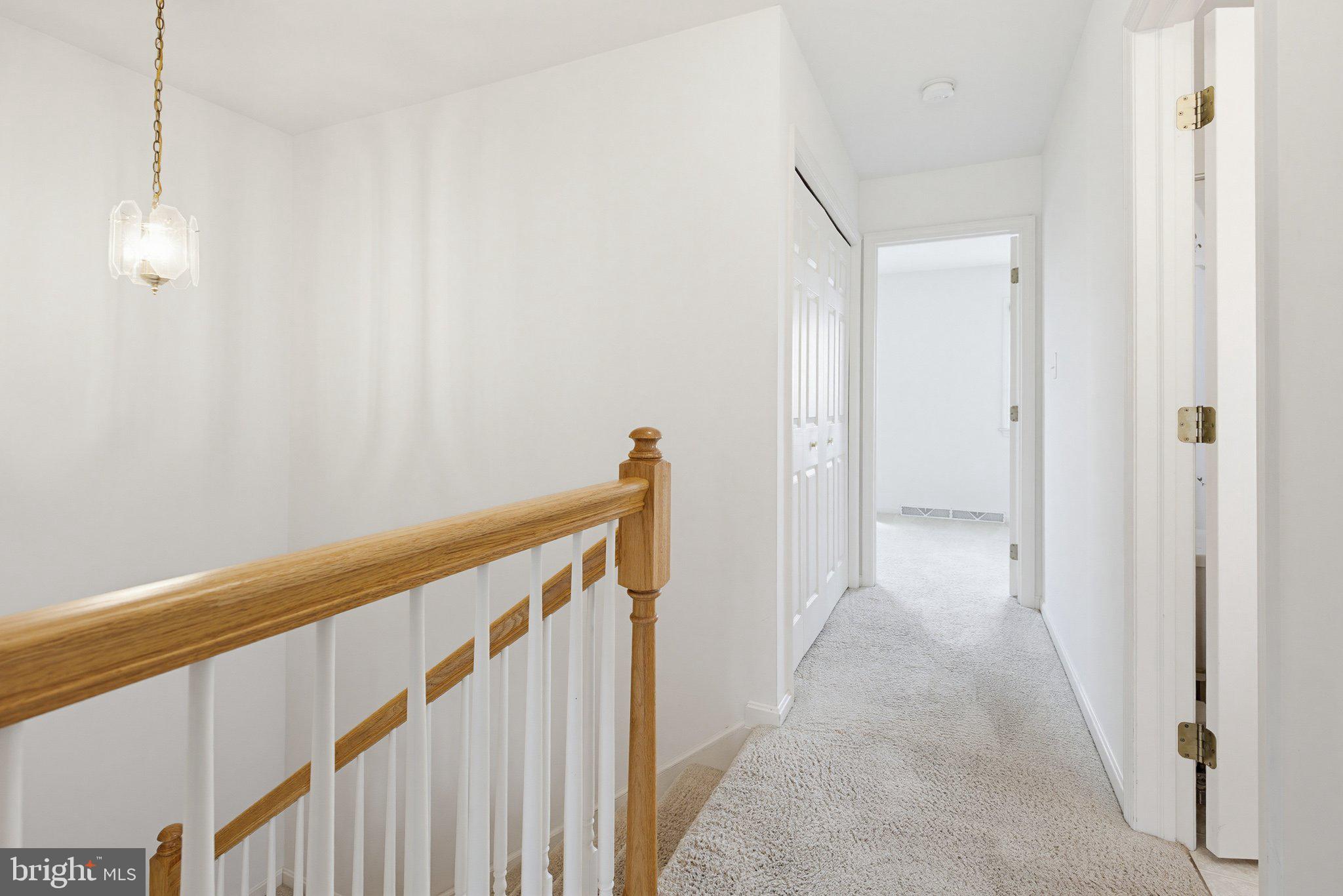 674 ROYAL VIEW DRIVE