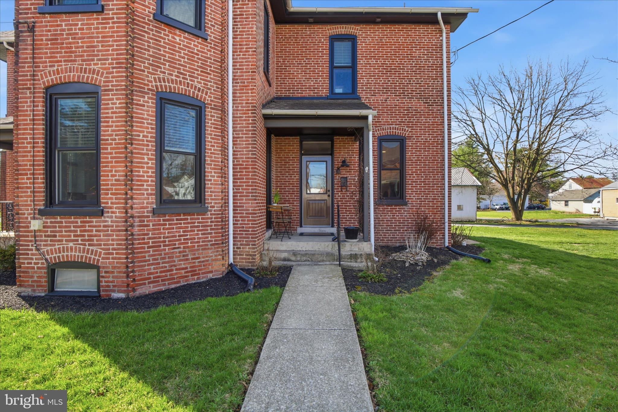 5890 MAIN STREET