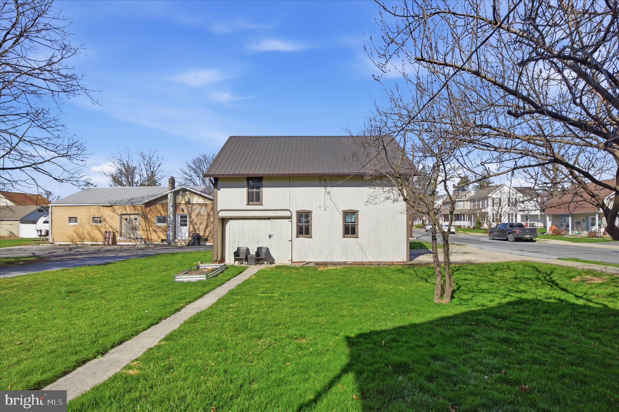 5890 MAIN STREET