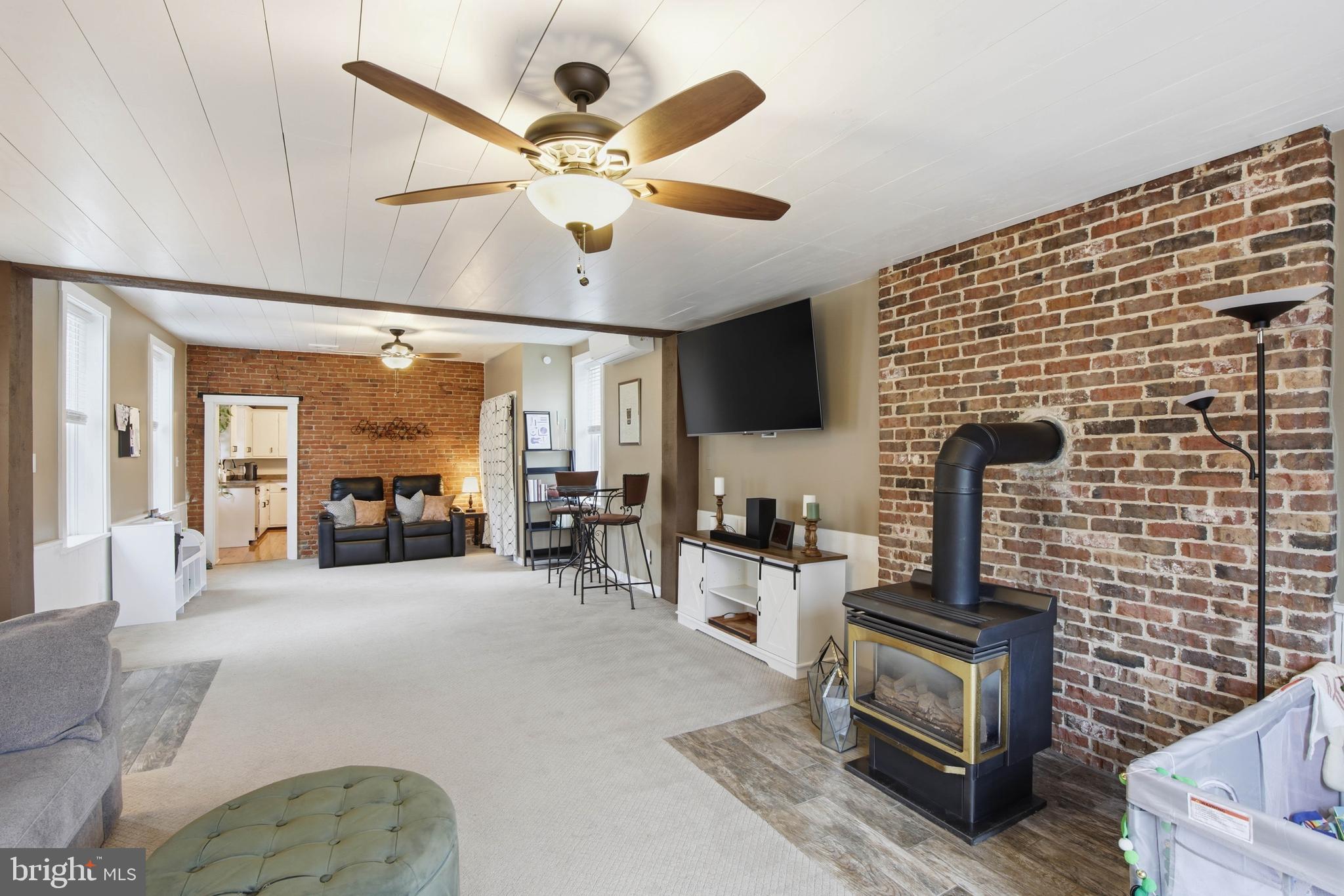 334 E HIGH STREET