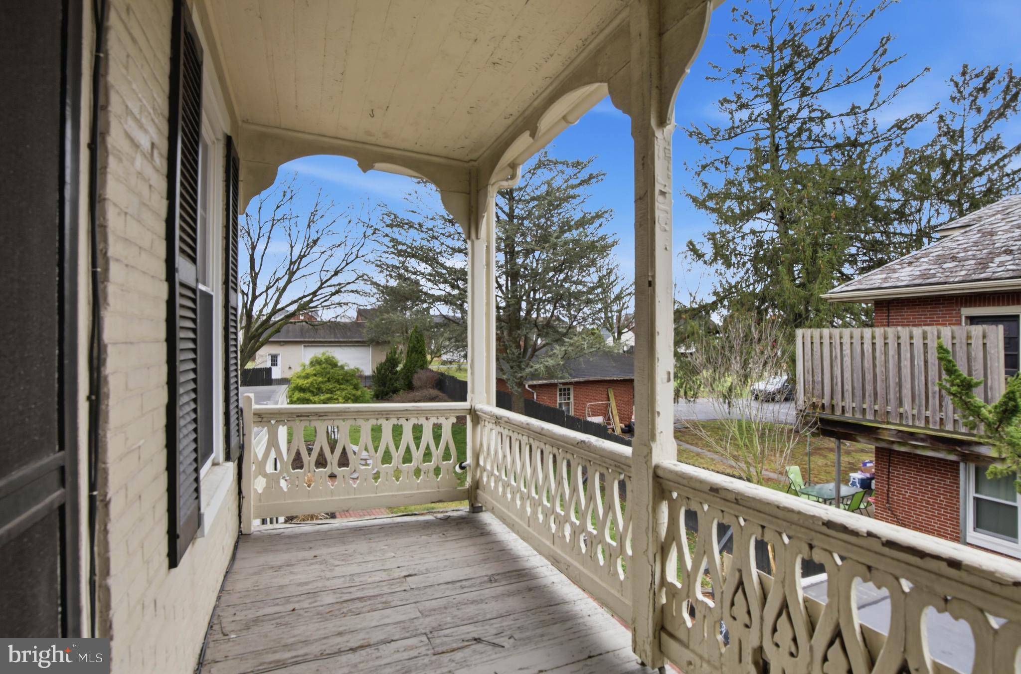334 E HIGH STREET