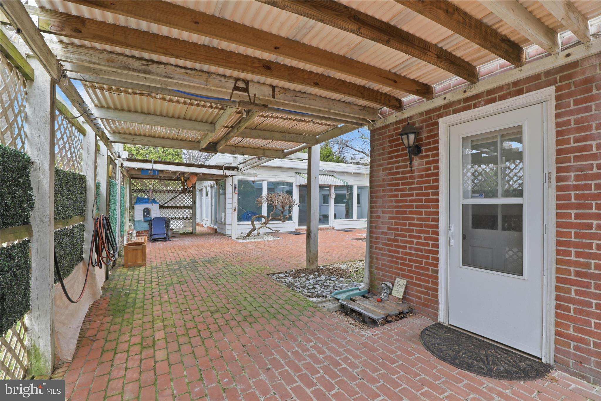 115 E ROSEVILLE ROAD