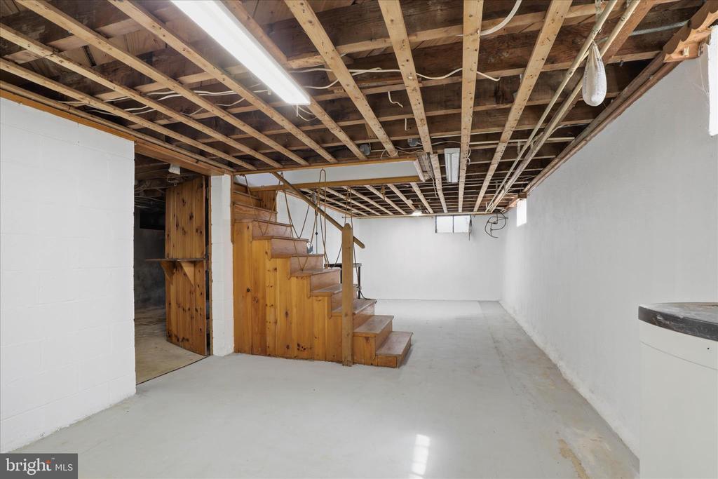 115 E ROSEVILLE ROAD