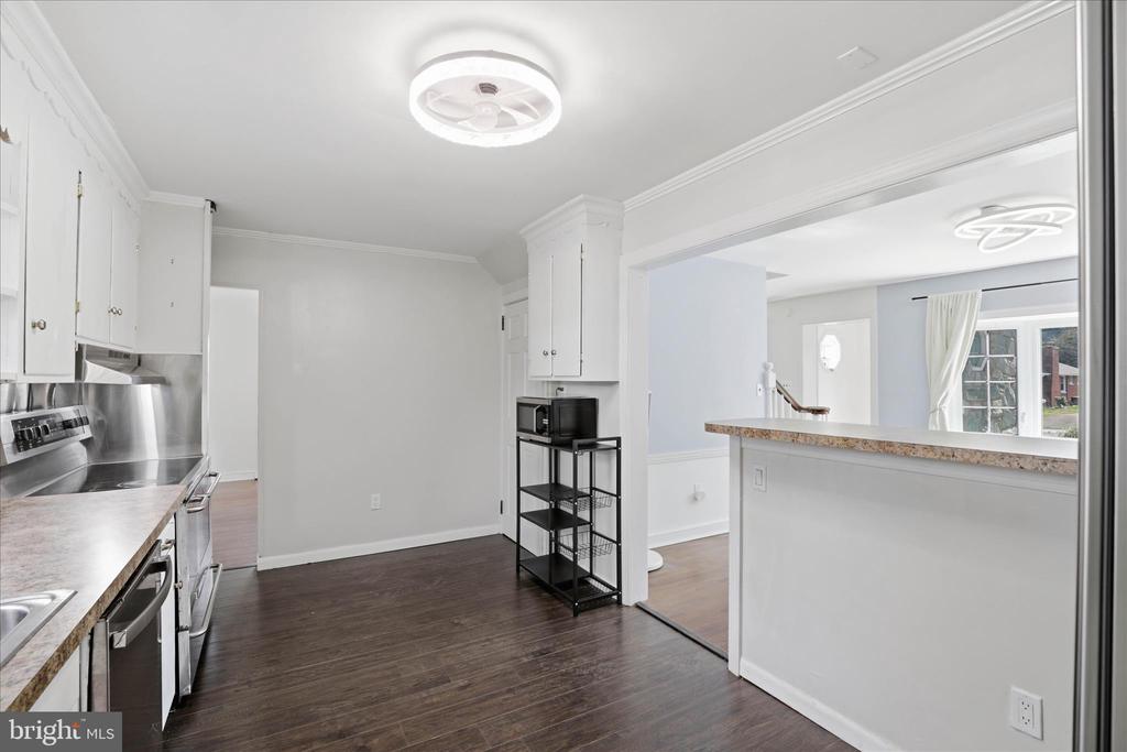 115 E ROSEVILLE ROAD