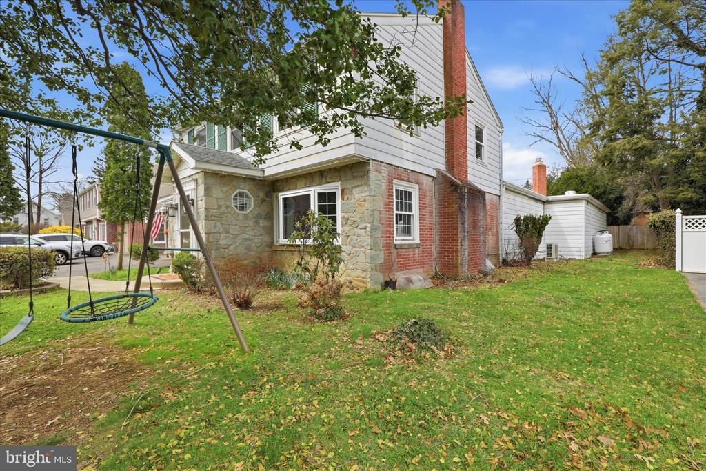 115 E ROSEVILLE ROAD