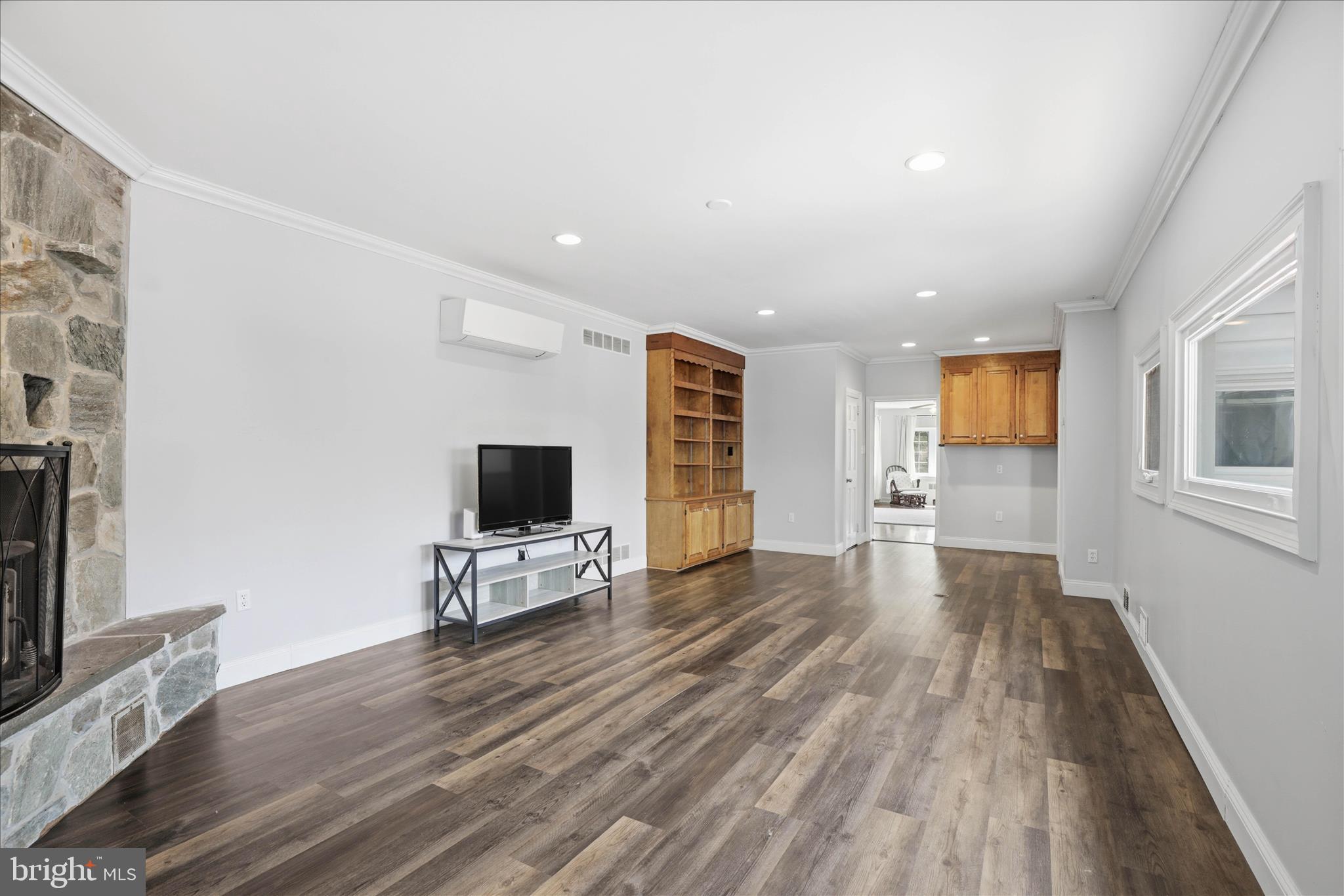 115 E ROSEVILLE ROAD