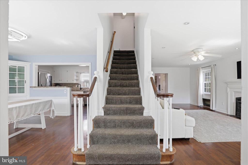 115 E ROSEVILLE ROAD