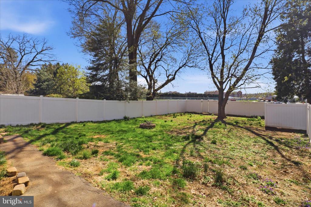 523 PLEASURE ROAD