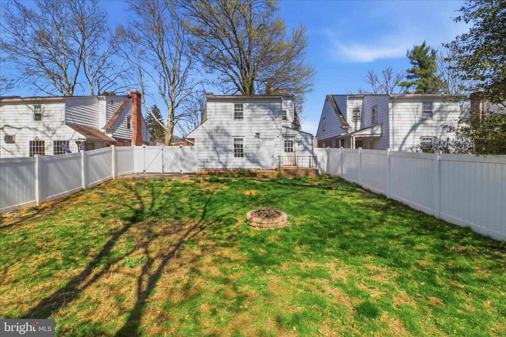 523 PLEASURE ROAD
