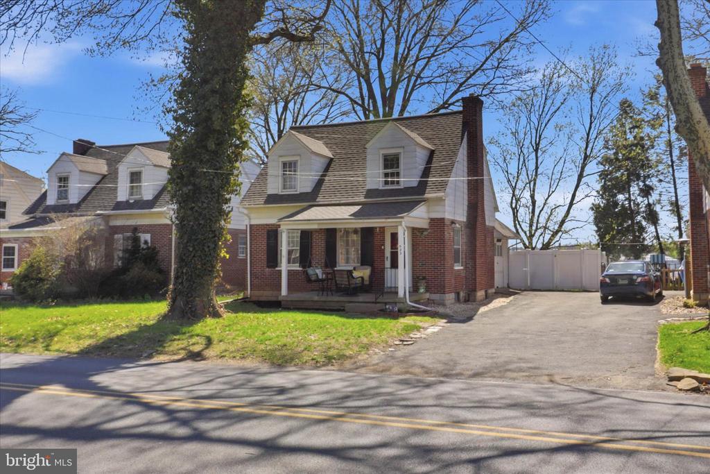 523 PLEASURE ROAD