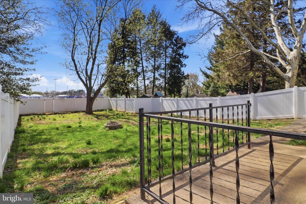 523 PLEASURE ROAD