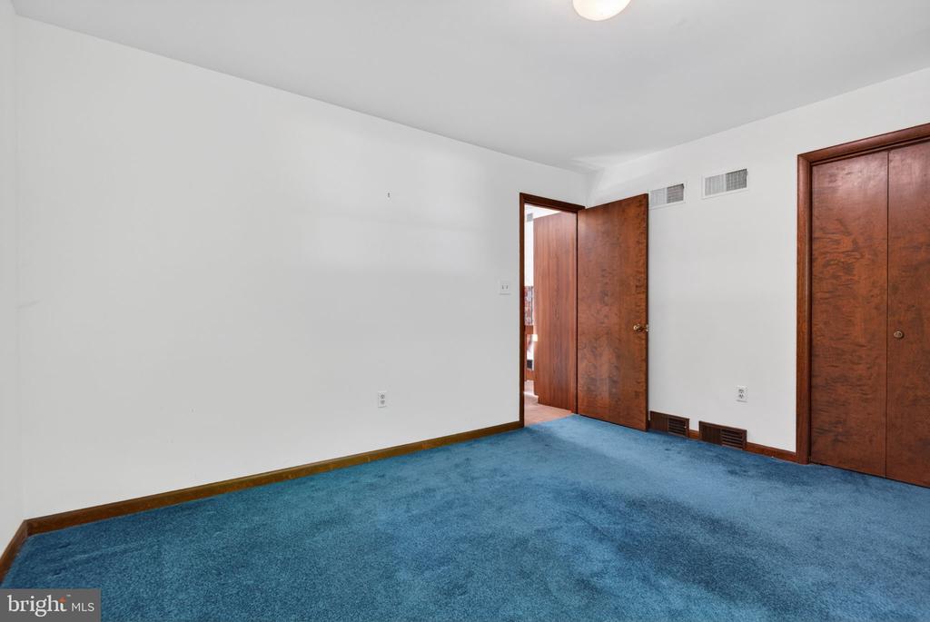 2624 SPRING VALLEY ROAD