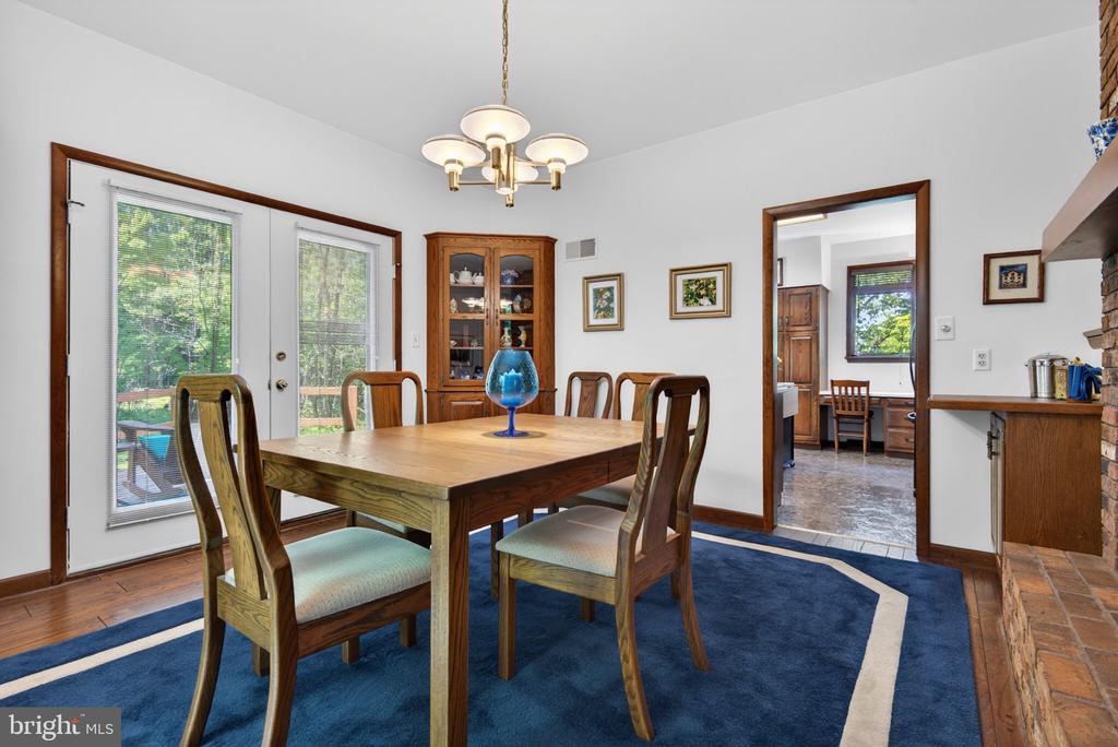 2624 SPRING VALLEY ROAD