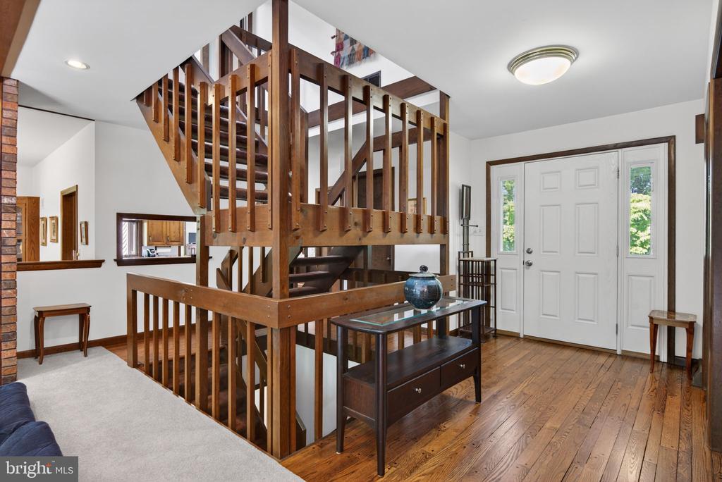 2624 SPRING VALLEY ROAD