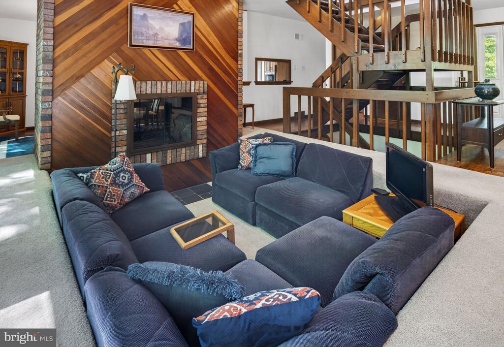 2624 SPRING VALLEY ROAD