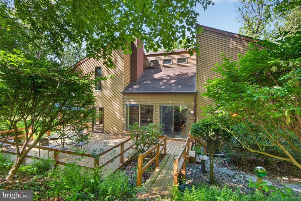 2624 SPRING VALLEY ROAD