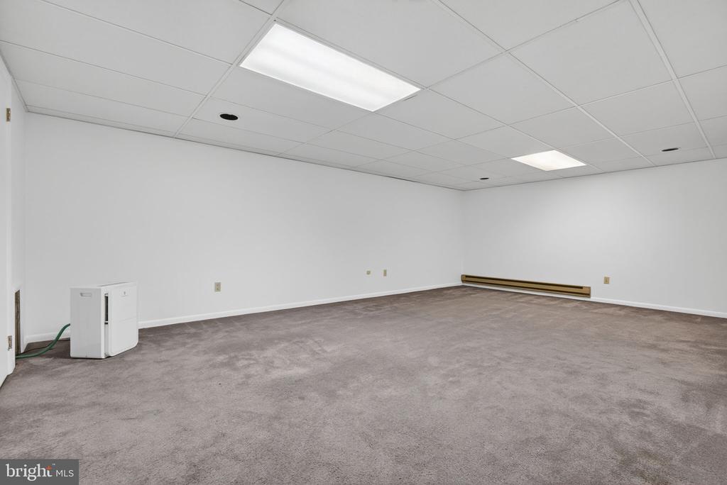 2624 SPRING VALLEY ROAD