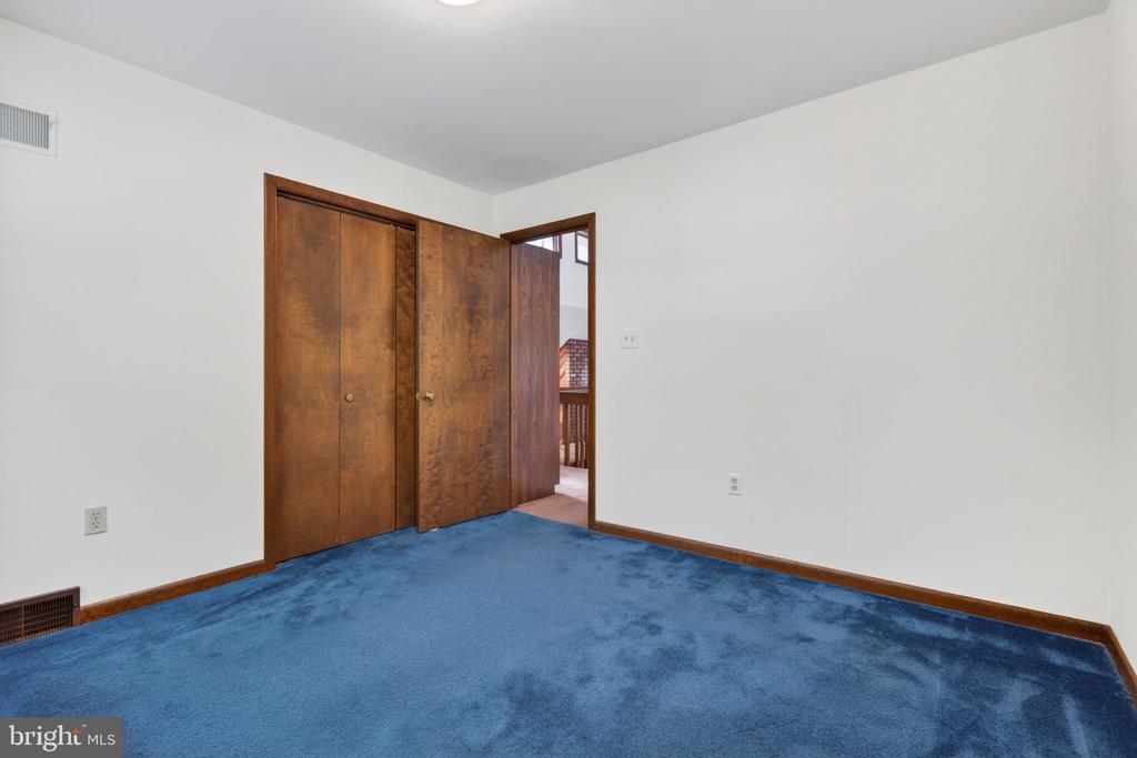 2624 SPRING VALLEY ROAD