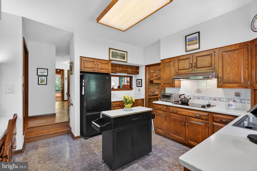 2624 SPRING VALLEY ROAD