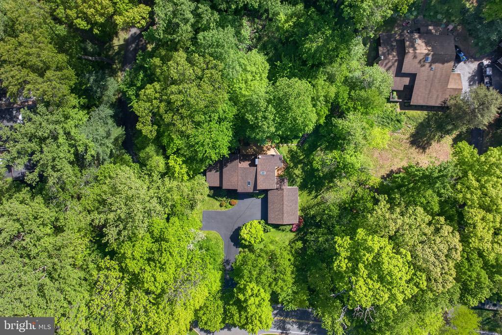 2624 SPRING VALLEY ROAD