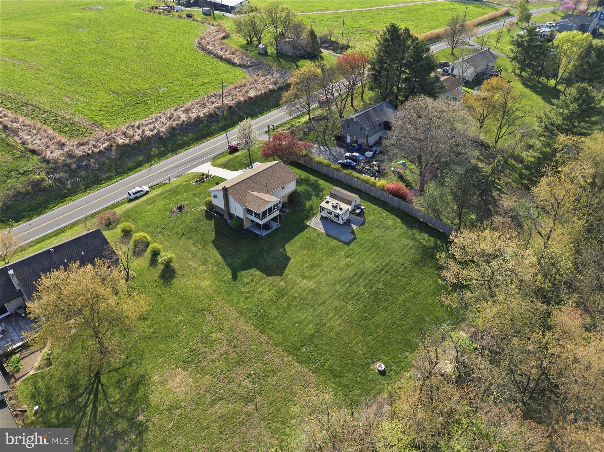 325 N COLEBROOK ROAD