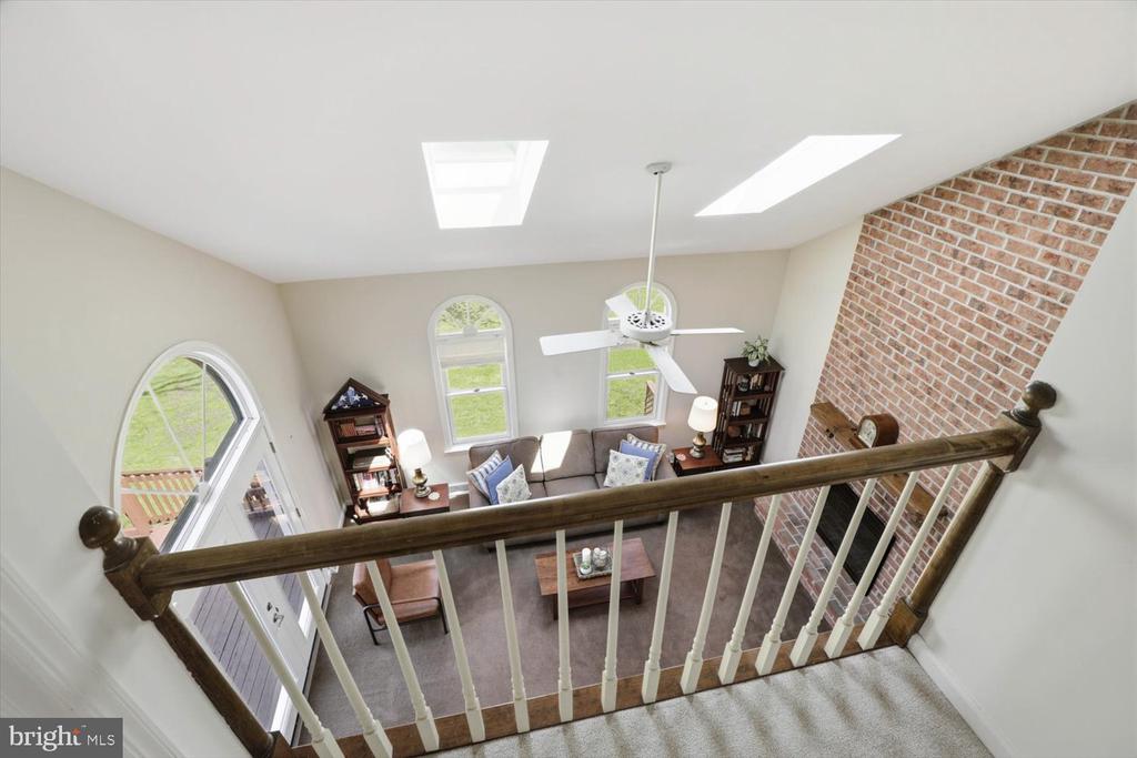 413 GLENBROOK COURT