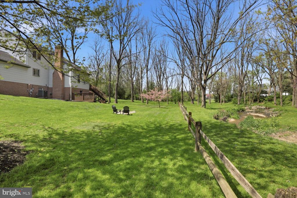 413 GLENBROOK COURT
