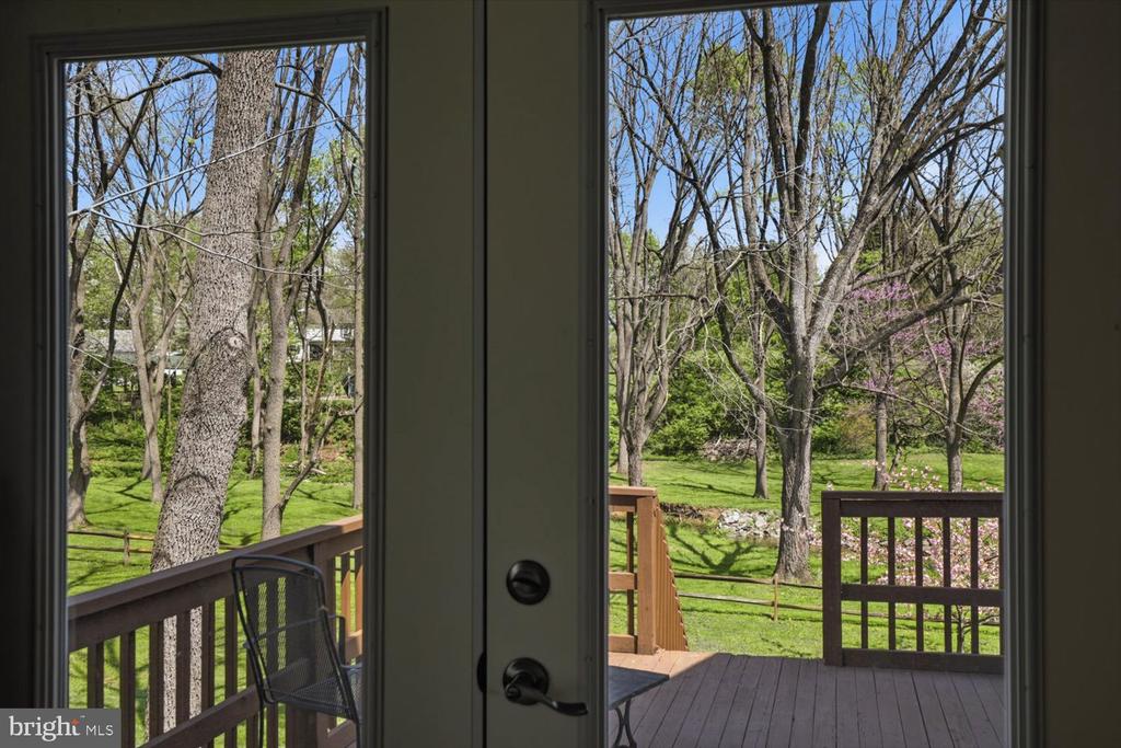 413 GLENBROOK COURT
