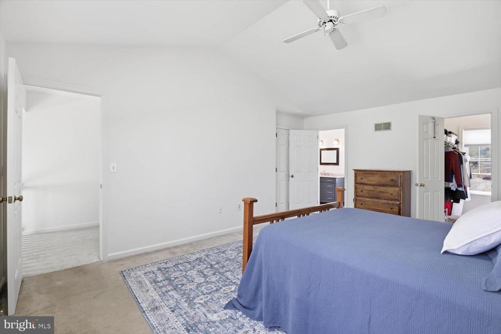 413 GLENBROOK COURT