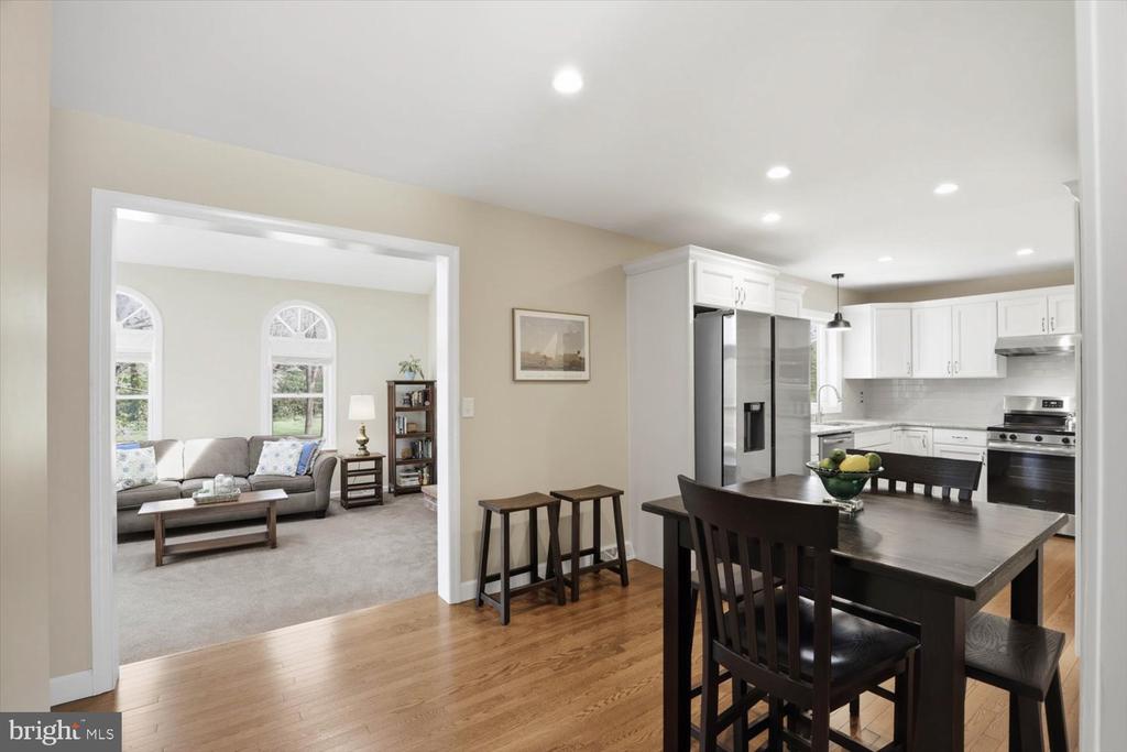 413 GLENBROOK COURT