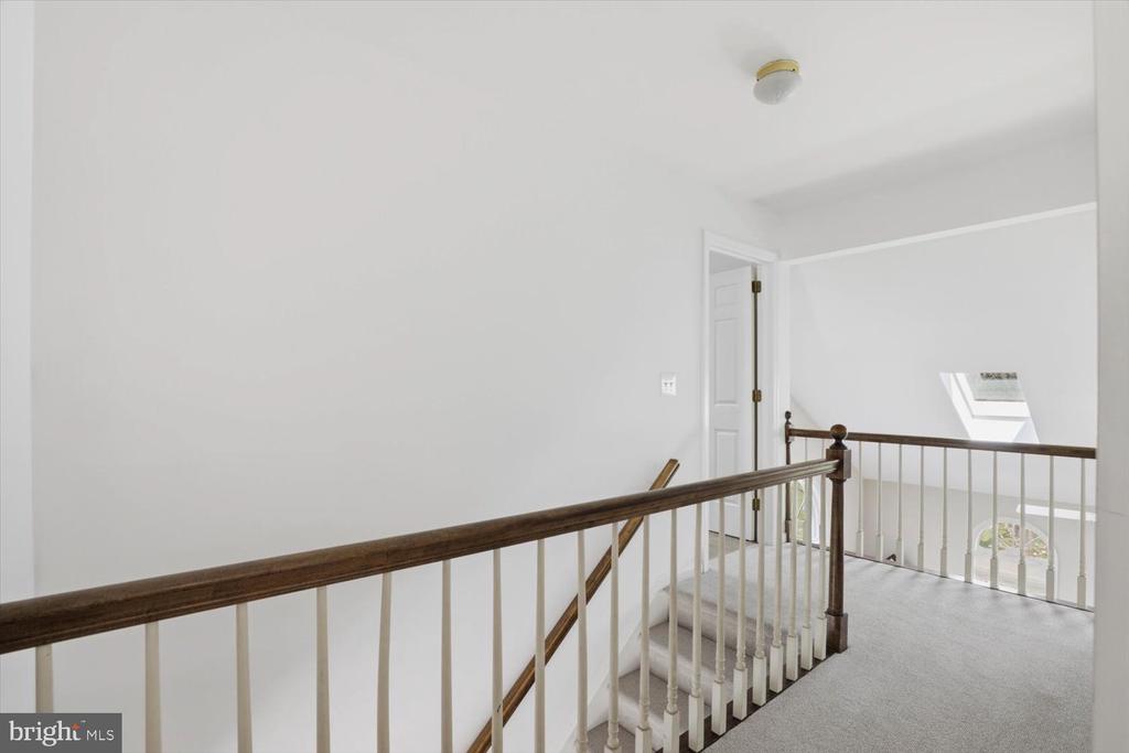 413 GLENBROOK COURT