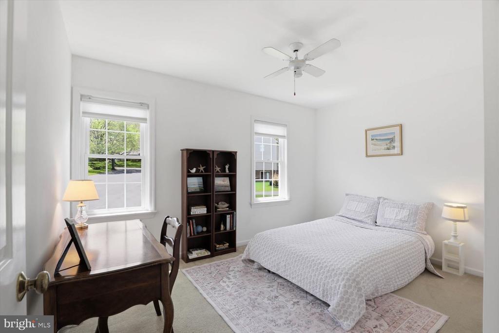 413 GLENBROOK COURT