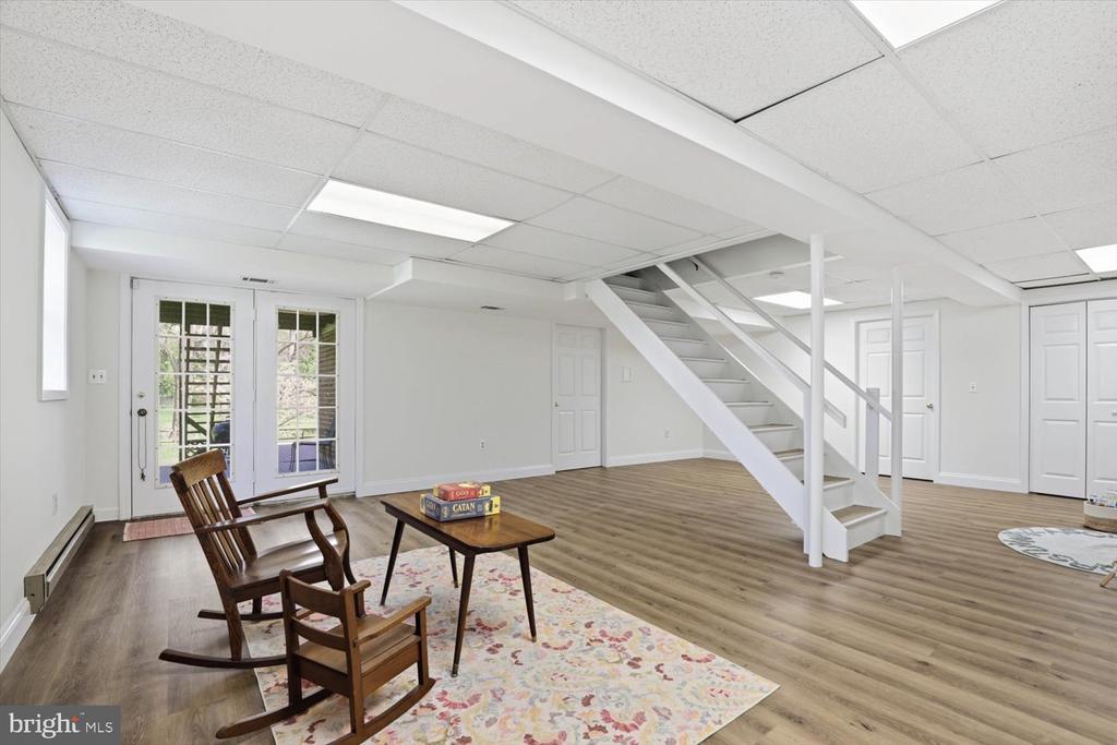 413 GLENBROOK COURT