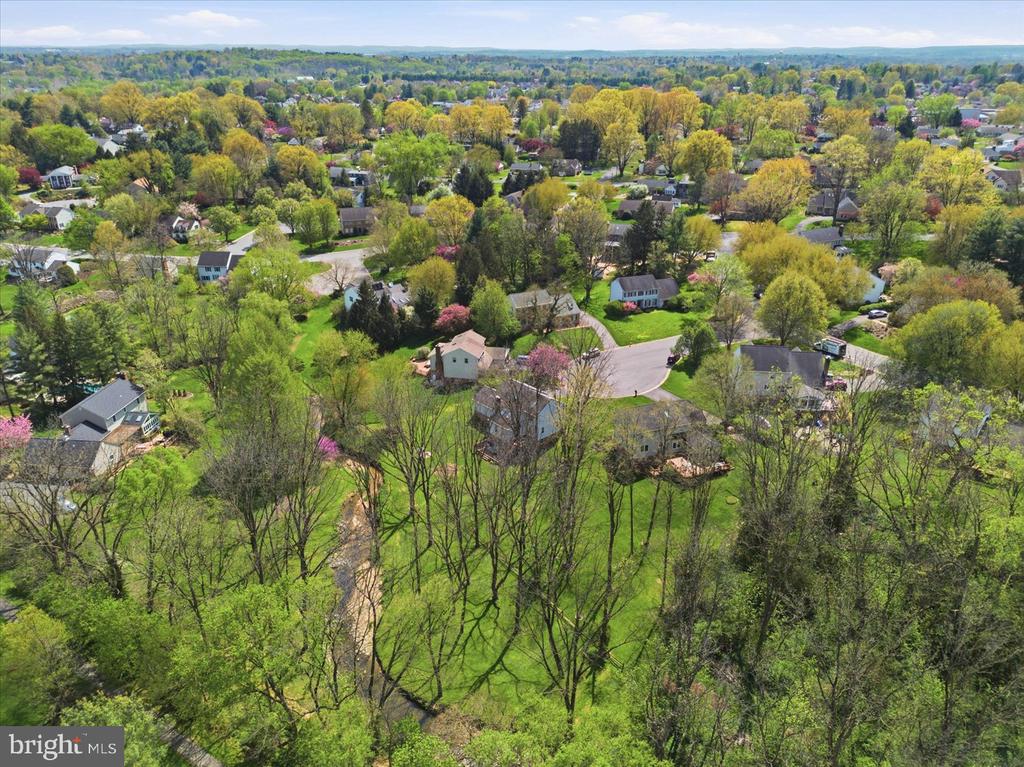 413 GLENBROOK COURT