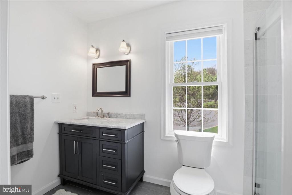 413 GLENBROOK COURT